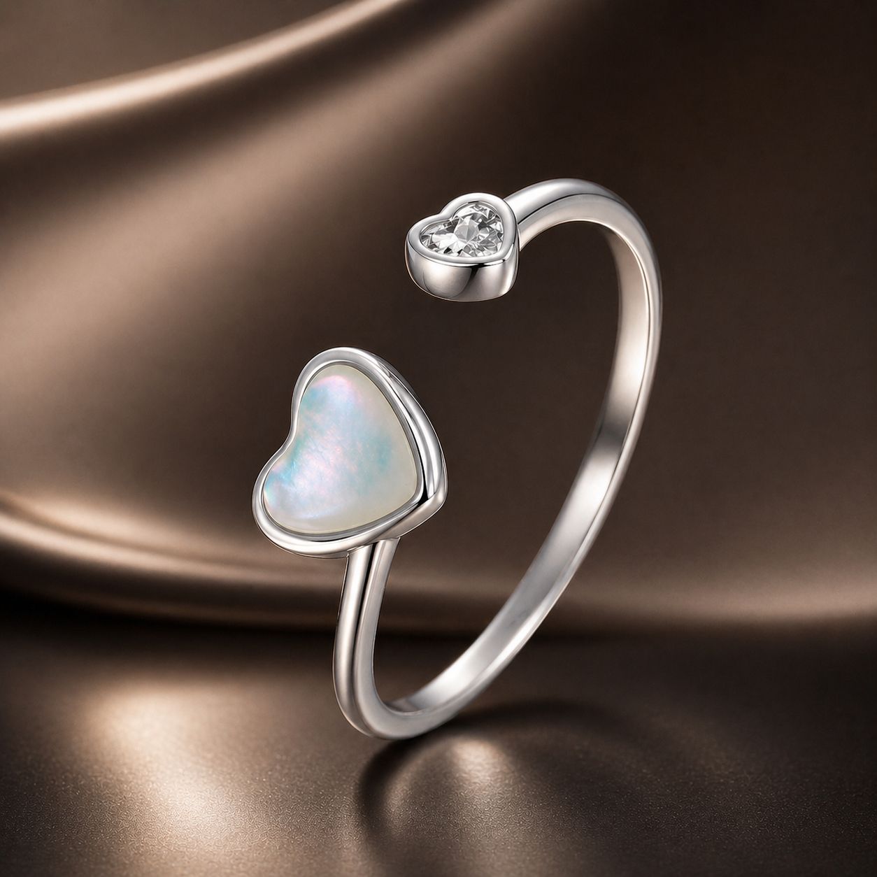 925 Sterling Silver Ring with Pavé Setting and White Shell