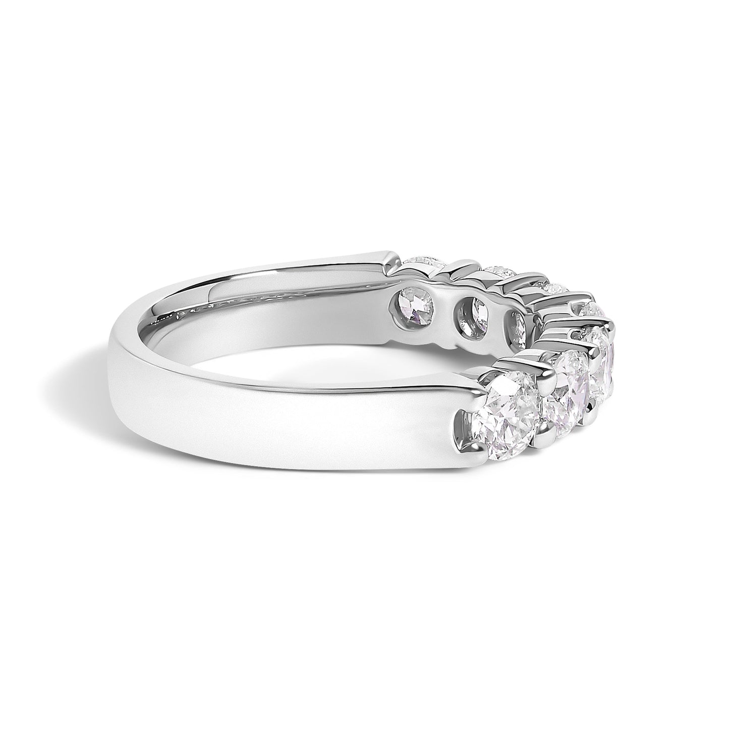 14K White Gold 1 1/2 Cttw Diamond 7 Stone Band Ring