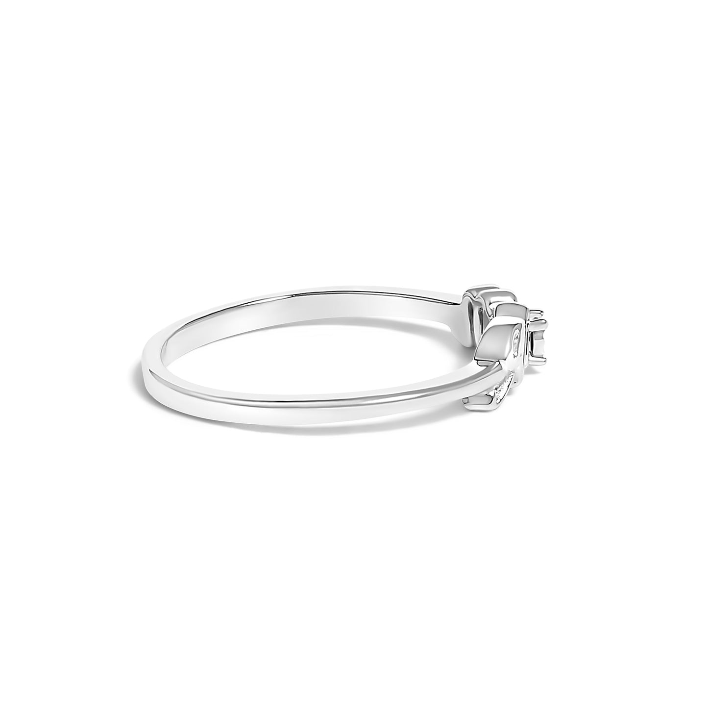 .925 Sterling Silver Diamond Accent "MOM"  Ring (J-K Color, I2-I3 Clarity) - Ring Size 7