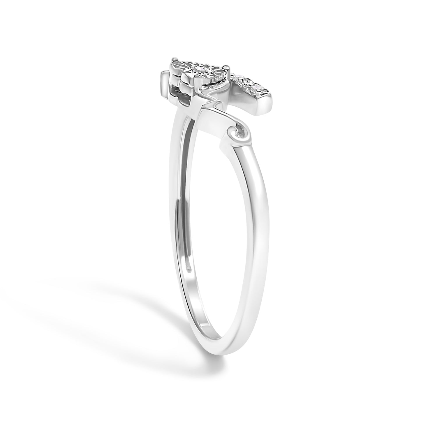 .925 Sterling Silver Diamond Accent "MOM" Heart Ring (J-K Color, I2-I3 Clarity) - Ring Size 7