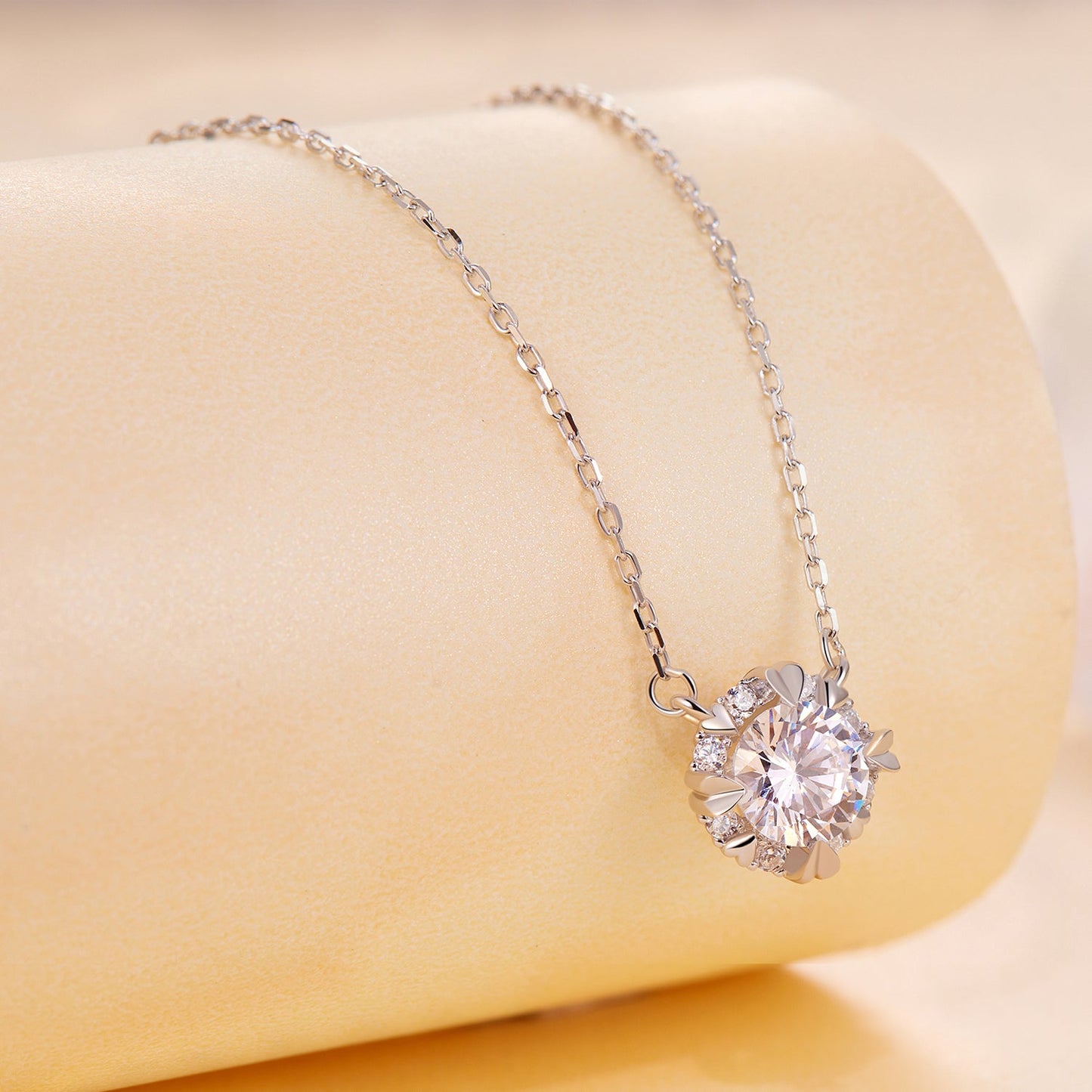 925 Sterling Silver Moissanite 1.0 Carat Necklace with Pavé Setting for Women