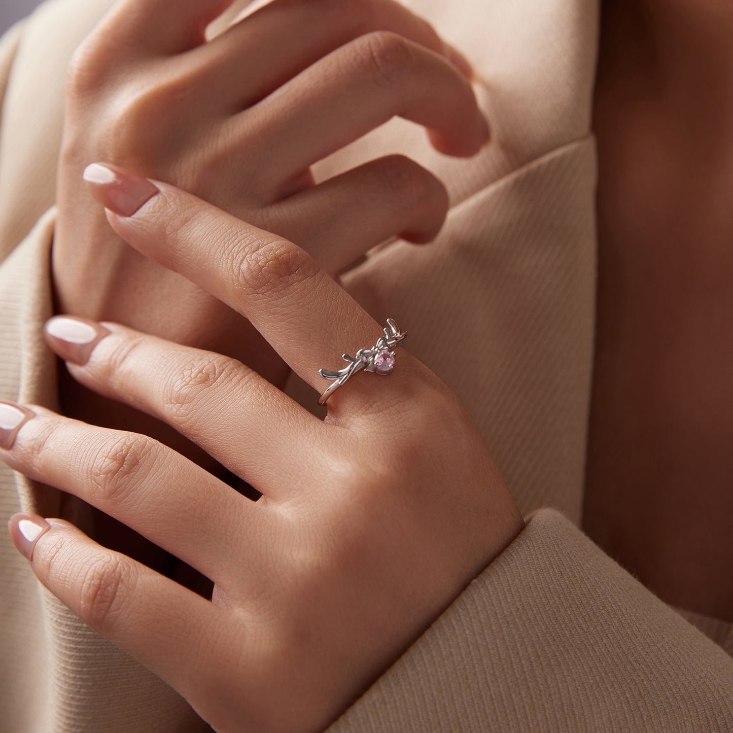 925 Sterling Silver White Gold Plated Bow-Knot Ring with CZ for Women