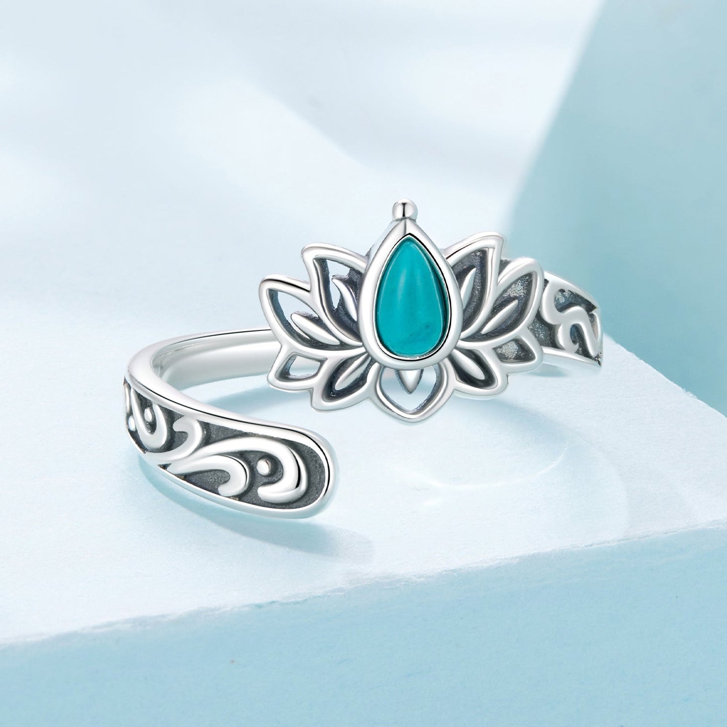 925 Sterling Silver Ring with Synthetic Turquoise in Oxidized Finish for Women
