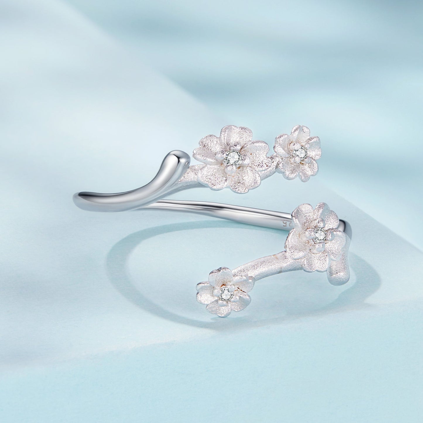 925 Sterling Silver Plated White Gold Ring for Women