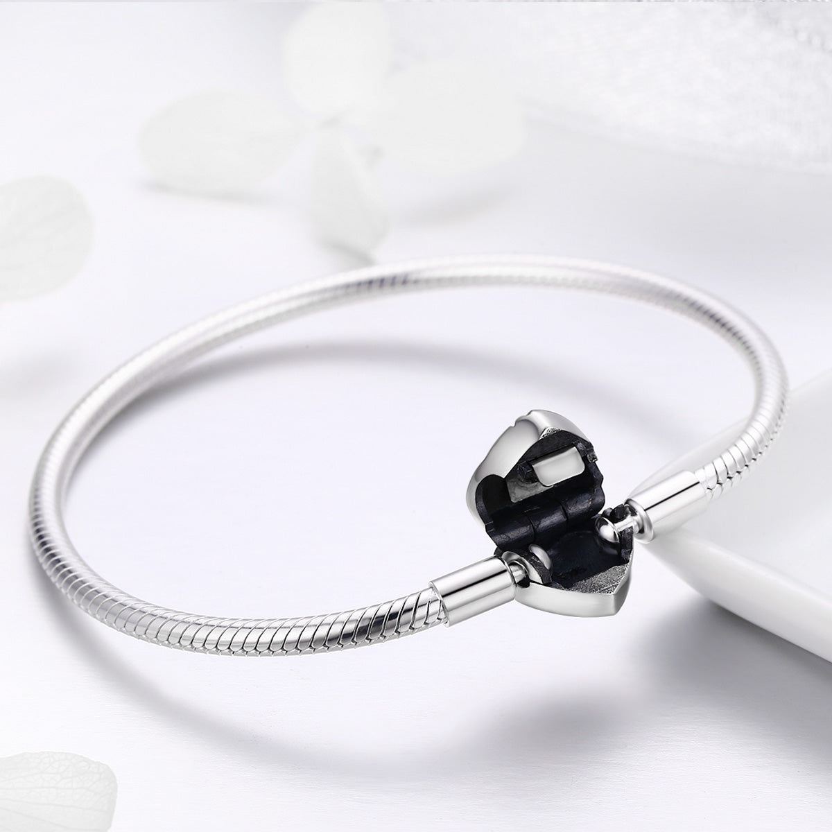 SCB 925 Sterling Silver Bracelet in Classic Style, Size 17.0 for Women