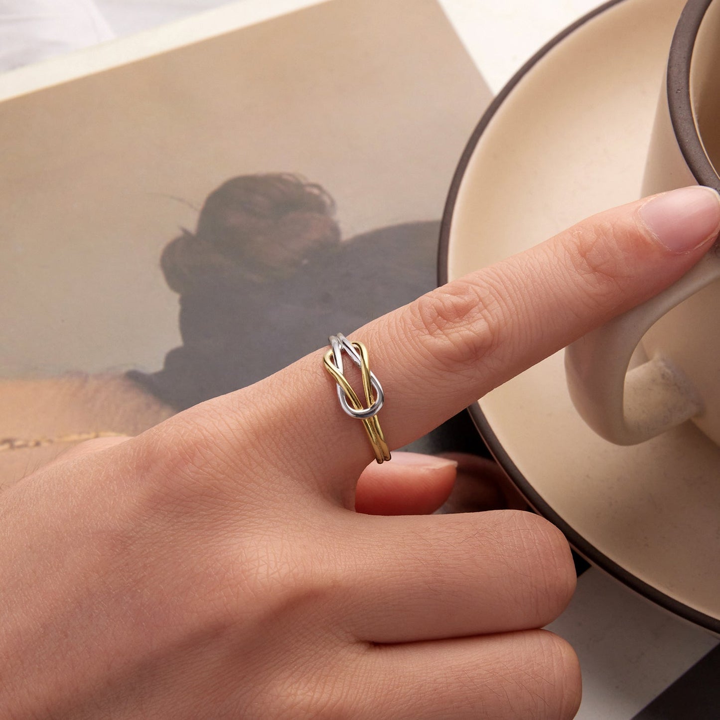 925 Sterling Silver Plated White Gold Ring for Women