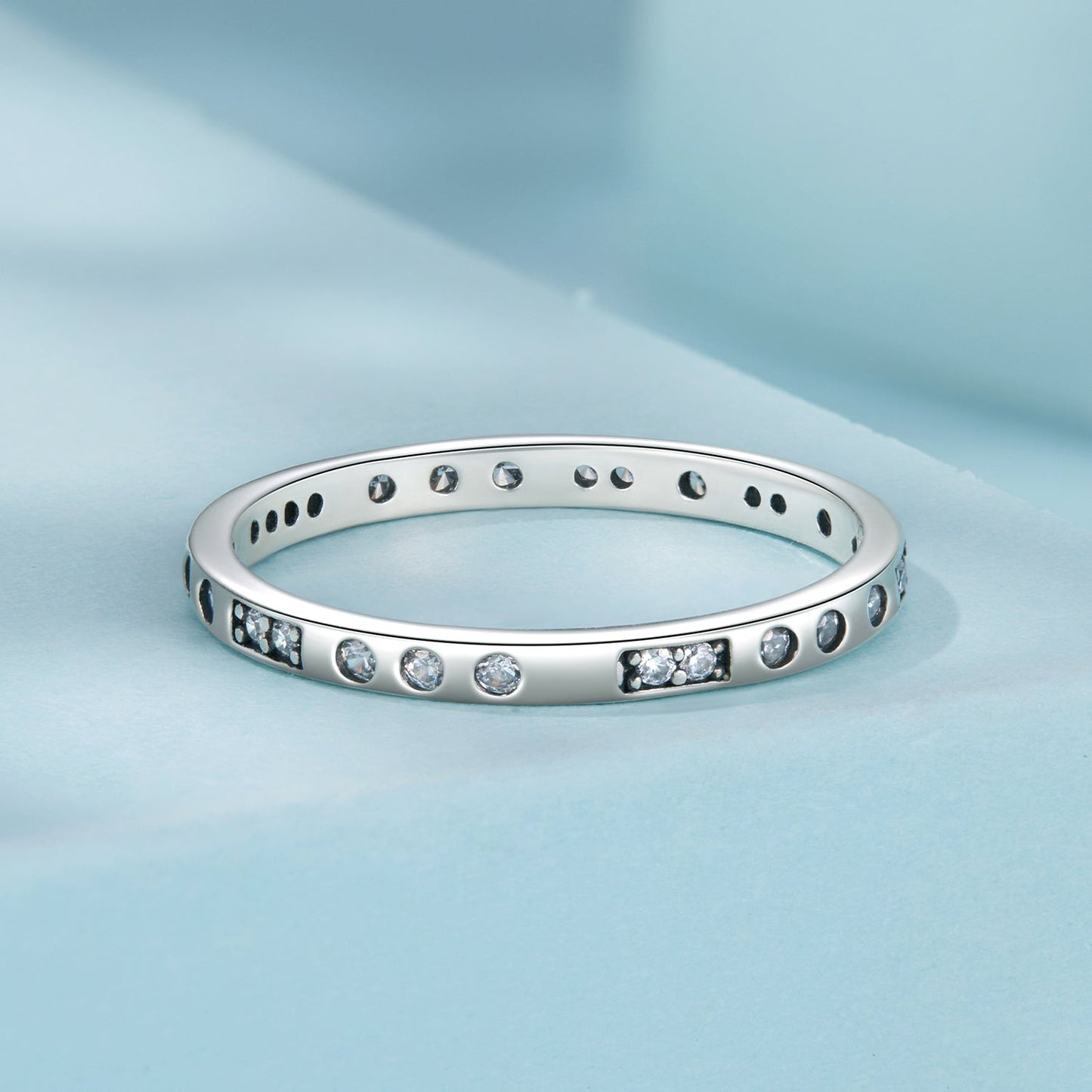 925 Sterling Silver Oxidized 0.18cm Wide Pavé Setting CZ Ring for Women - Size 6.0