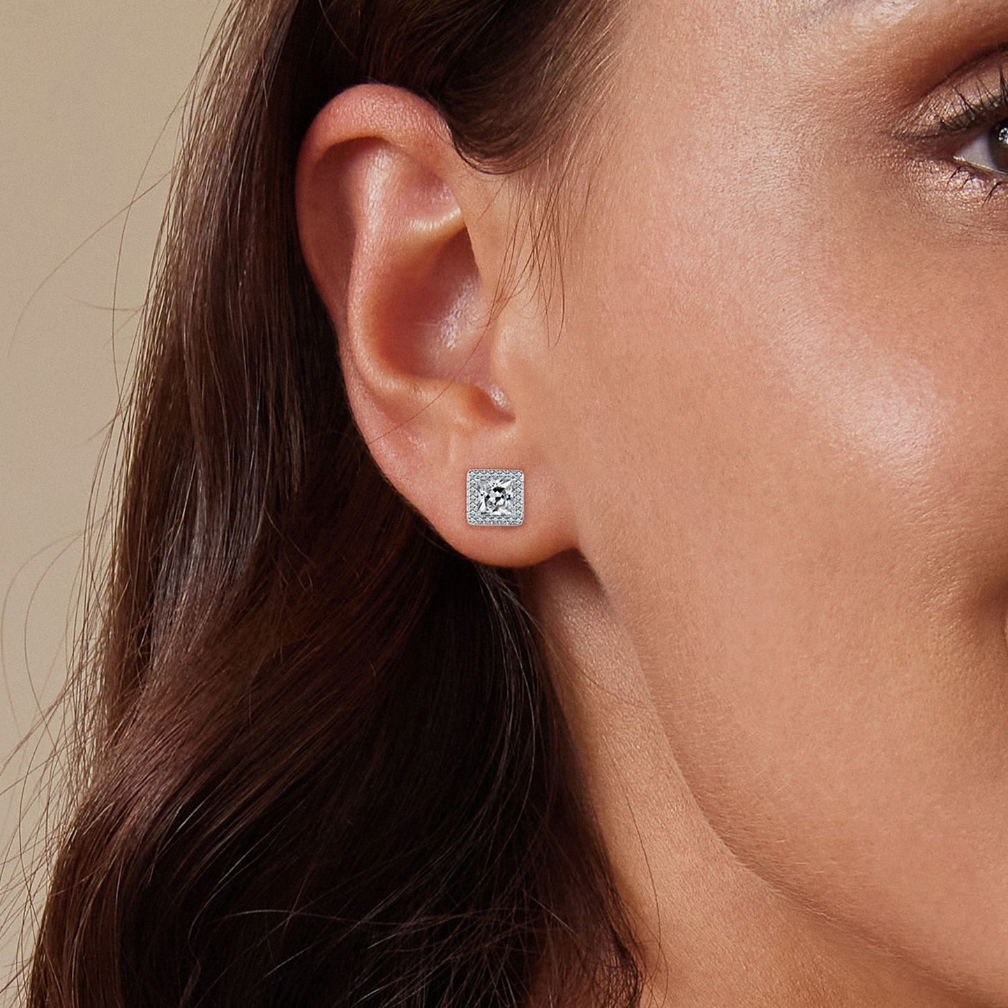 925 Sterling Silver Earrings with Pavé Setting CZ and Platinum Plating.