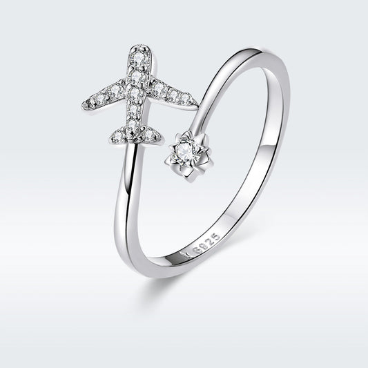 925 Sterling Silver Ring with CZ and Platinum Plated Finish
