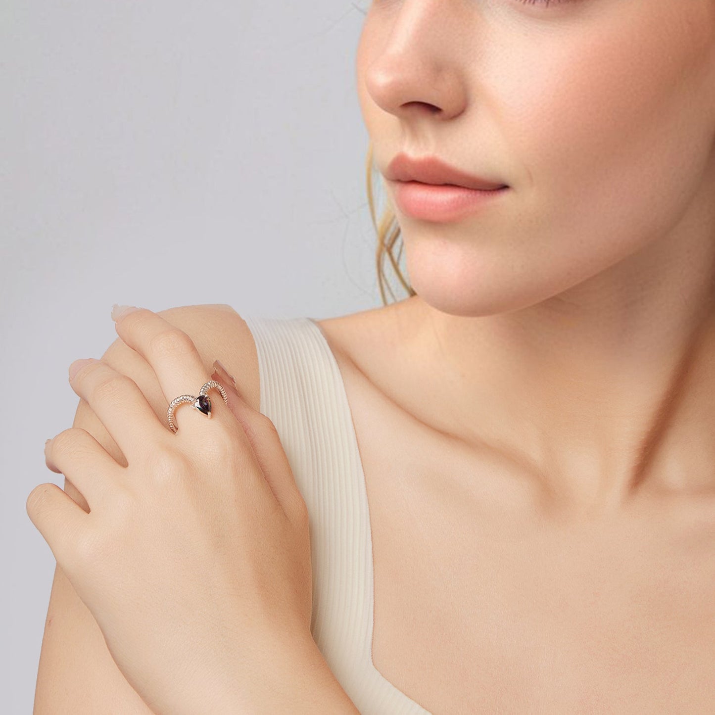 925 Sterling Silver Ring with Transparent Glass - Stylish E | 0.2cm Width for Women