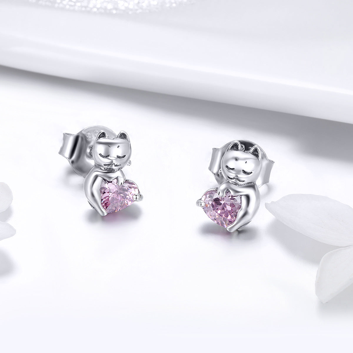 925 Sterling Silver Earrings with Pavé Setting and Oxidized Finish for Women