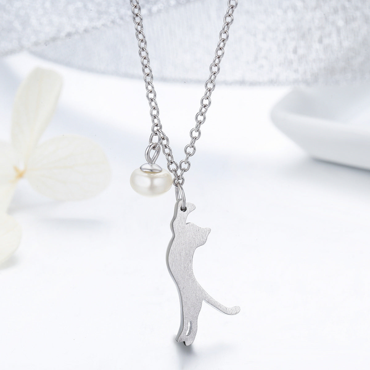 925 Sterling Silver 0.6 Carat Pearl Necklace for Women