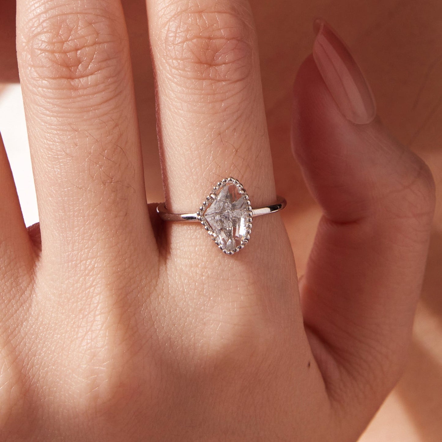 925 Sterling Silver Ring with Transparent Glass and CZ, 0.15cm Width, for Women