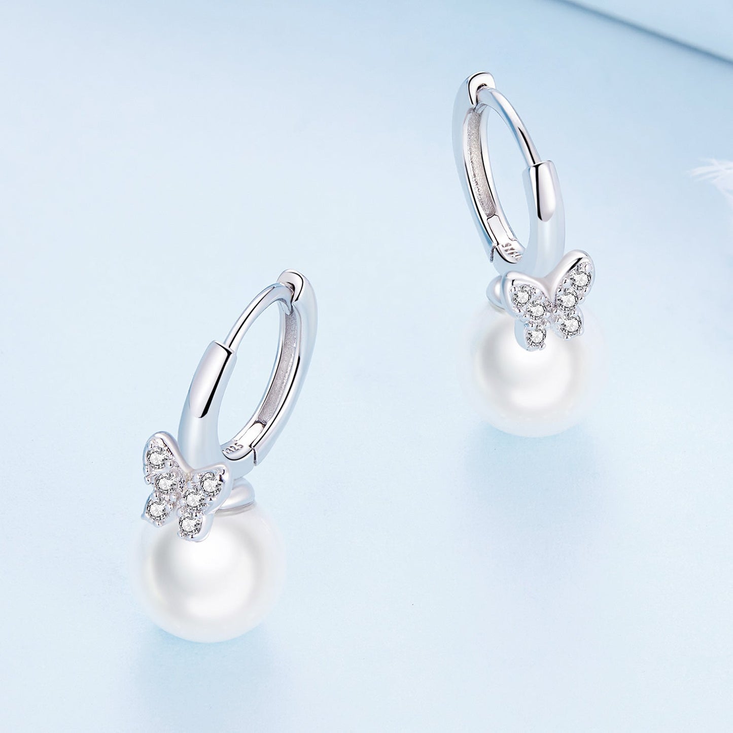 925 Sterling Silver Earrings with Plated Platinum and Shell Pearl for Women