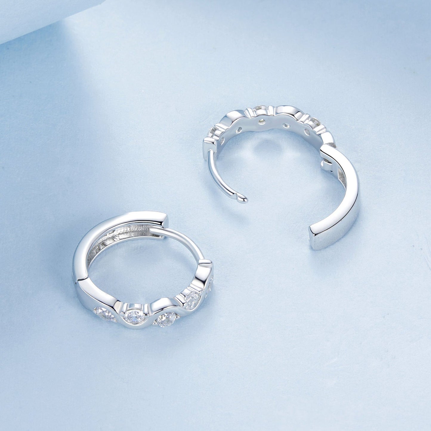 925 Sterling Silver Earrings with Platinum Plating and CZ - Stylish and Elegant Design for Women